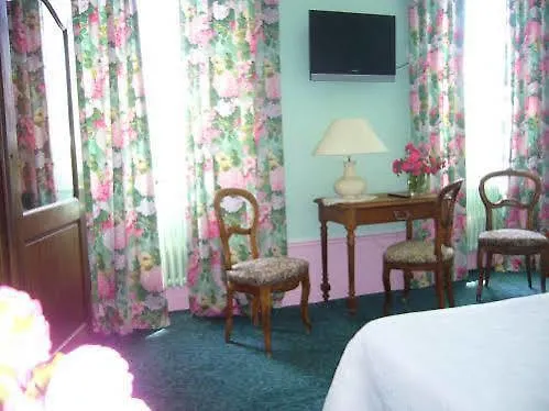 ***  Hotel Restaurant La Desirade Saint-Desirat France