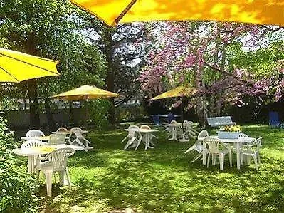 Hotel Restaurant La Desirade Saint-Desirat France